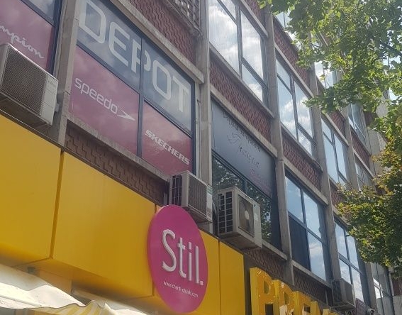 Офис в Дупница - 300 кв.м за 667 €/кв.м - Снимка #1