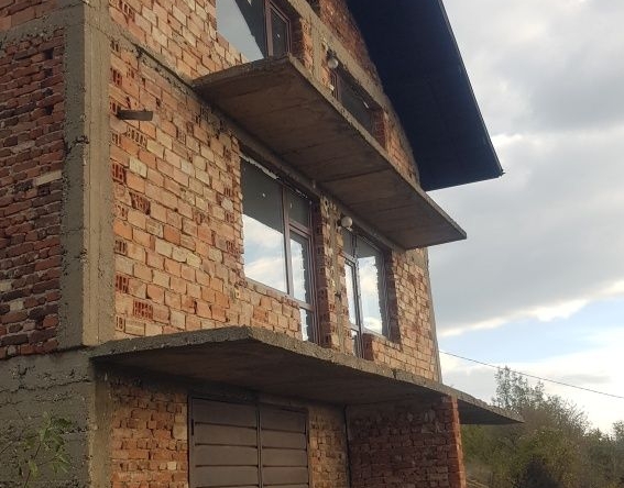 Къща в с. Коркина, Област Кюстендил - 160 кв.м за 284 €/кв.м - Снимка #1