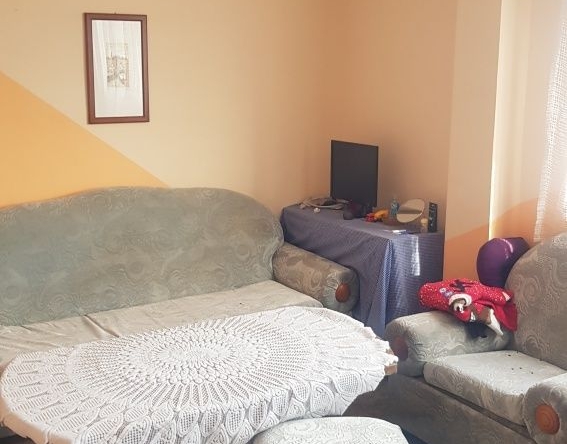 Тристаен апартамент в Дупница - 68 кв.м за 548 €/кв.м - Снимка #1