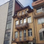 Тристаен апартамент в Дупница - 72 кв.м за 702 €/кв.м - Снимка #1