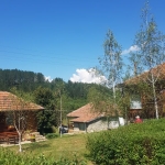 Хотел в с. Раненци, Област Кюстендил - 13000 кв.м за 13 €/кв.м - Снимка #1