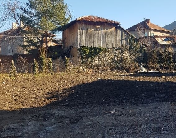 Парцел в Сапарева баня - 560 кв.м за 322 €/кв.м - Снимка #1