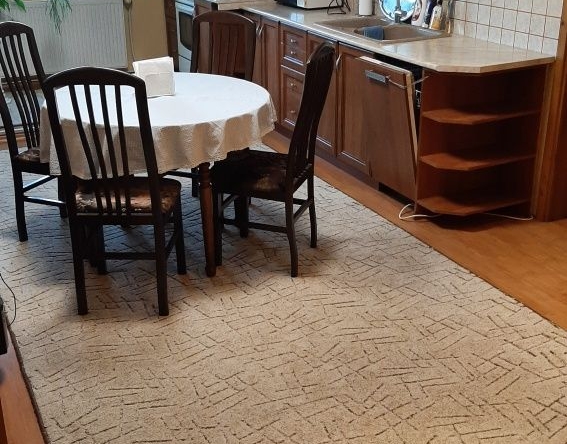 Четиристаен апартамент в Плевен, Широк център - 110 кв.м за 1319 €/кв.м - Снимка #1