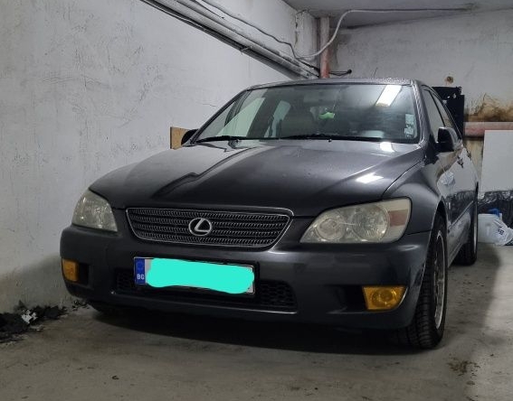 Дава се под наем Гараж / Паркомясто в Русе, Център - 21 кв.м за 119.34 € - Снимка #1