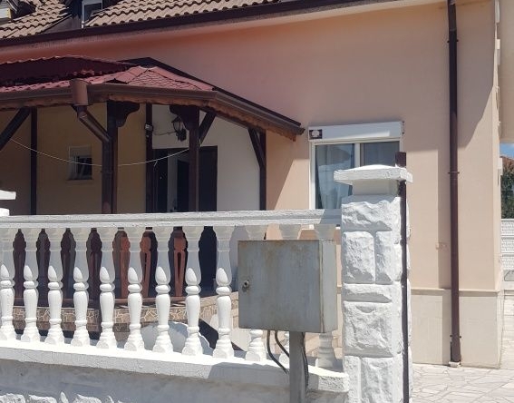 Къща в с. Ресилово, Област Кюстендил - 150 кв.м за 850 €/кв.м - Снимка #1