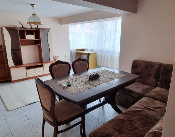 Дава се под наем Етаж от къща в Варна, Галата - 100 кв.м за 548.25 € - Снимка #1