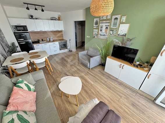 Двустаен апартамент в к.к. Елените - 60 кв.м за 2167 €/кв.м - Снимка #1