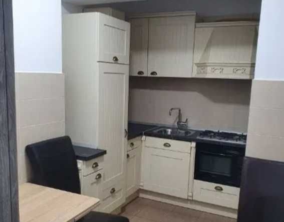 Дава се под наем Едностаен апартамент в Пловдив, Каменица 1 - 28 кв.м за 142.8 € - Снимка #1