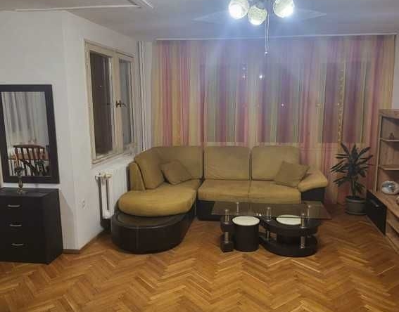 Дава се под наем Тристаен апартамент в София, Слатина - 120 кв.м за 598.23 € - Снимка #1