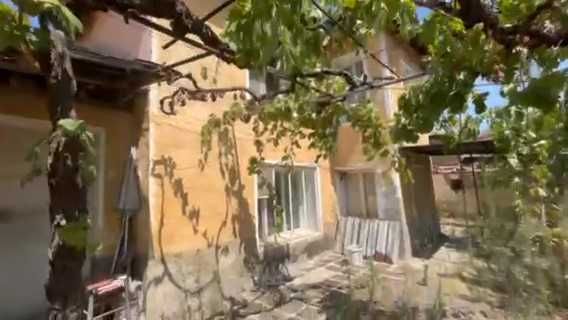 Къща в с. Иван Вазово, Област Пловдив - 100 кв.м за 357 €/кв.м - Снимка #1