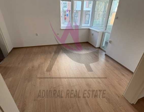 Дава се под наем Офис в Варна, Гръцка махала - 100 кв.м за 1097.01 € - Снимка #1