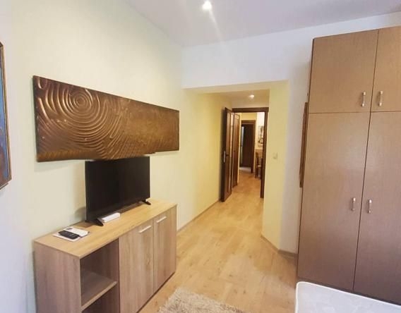 Дава се под наем Едностаен апартамент в Банкя - 40 кв.м за 450 € - Снимка #1