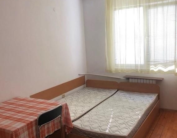 Дава се под наем Едностаен апартамент в София, Хладилника - 21 кв.м за 448.8 € - Снимка #1