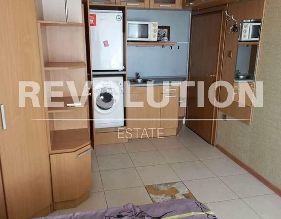 Дава се под наем Едностаен апартамент в Варна, Бриз - 23 кв.м за 250 € - Снимка #1