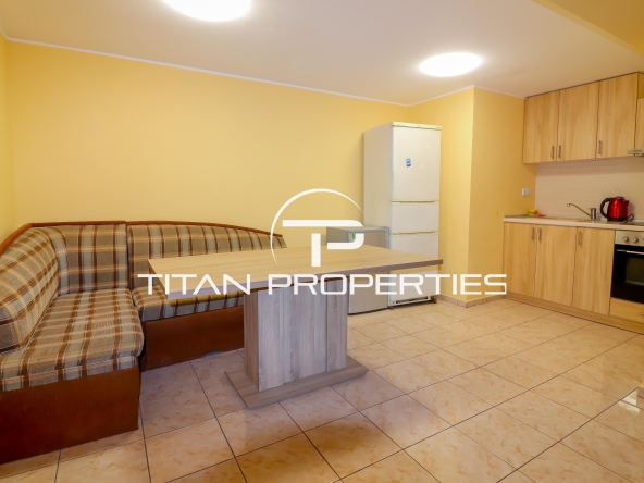 Дава се под наем Двустаен апартамент в Варна, Трошево - 50 кв.м за 383 € - Снимка #1