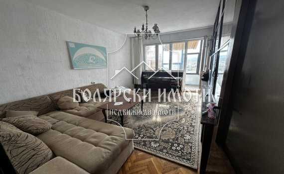 Тристаен апартамент в Велико Търново, Център - 70 кв.м за 1358 €/кв.м - Снимка #1