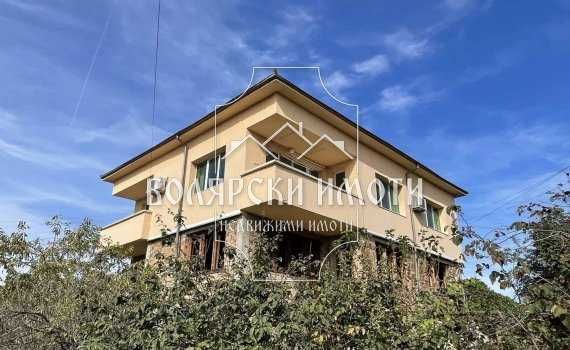 Етаж от къща в с. Първомайци, Област Велико Търново - 220 кв.м за 989 €/кв.м - Снимка #1