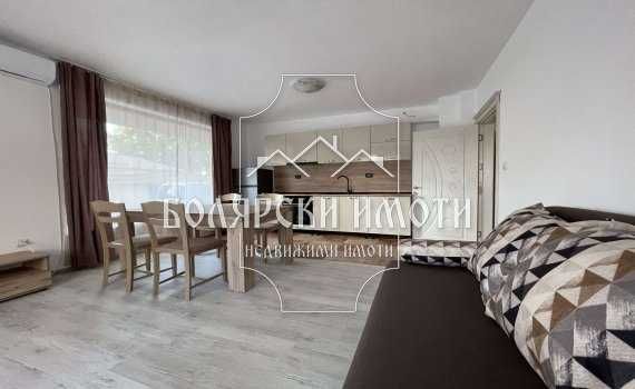 Дава се под наем Тристаен апартамент в Велико Търново, Център - 85 кв.м за 459 € - Снимка #1