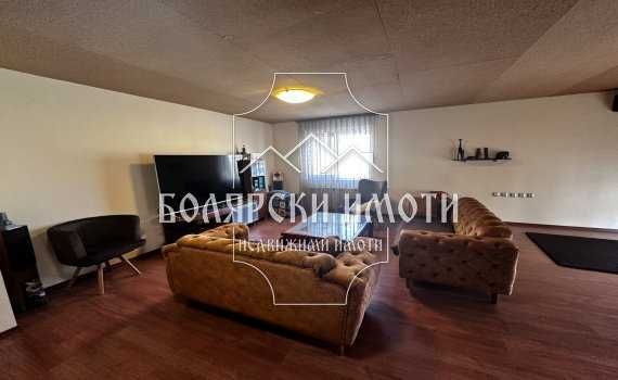 Многостаен апартамент в Велико Търново, Център - 199 кв.м за 2086 €/кв.м - Снимка #1