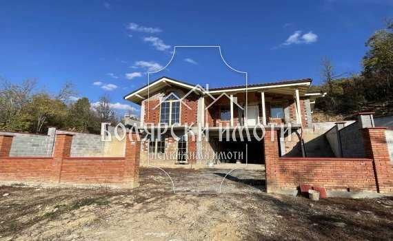 Къща в с. Нацовци, Област Велико Търново - 200 кв.м за 775 €/кв.м - Снимка #1