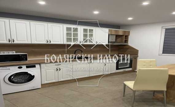 Тристаен апартамент в Велико Търново, Колю Фичето - 90 кв.м за 1423 €/кв.м - Снимка #1