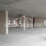 Дава се под наем Магазин в Велико Търново, Бузлуджа - 646 кв.м за 2992.17 € - Снимка #1