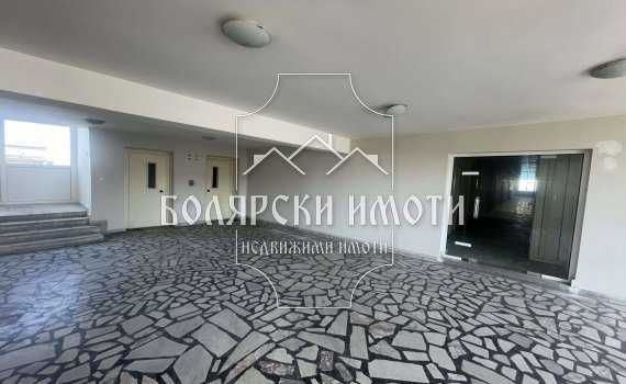 Офис в Велико Търново, Център - 433 кв.м за 539 €/кв.м - Снимка #1