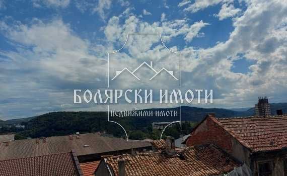 Етаж от къща в Велико Търново, Център - 134 кв.м за 956 €/кв.м - Снимка #1