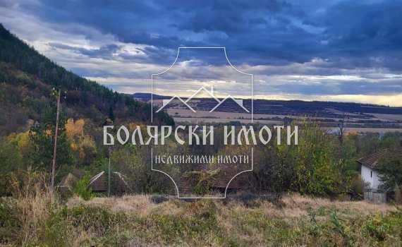 Парцел в с. Вишовград, Област Велико Търново - 2100 кв.м за 8 €/кв.м - Снимка #1