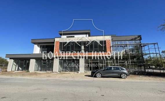 Магазин в Горна Оряховица - 300 кв.м за 1036 €/кв.м - Снимка #1