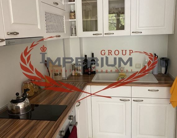 Дава се под наем Двустаен апартамент в Варна, Гръцка махала - 55 кв.м за 612 € - Снимка #1