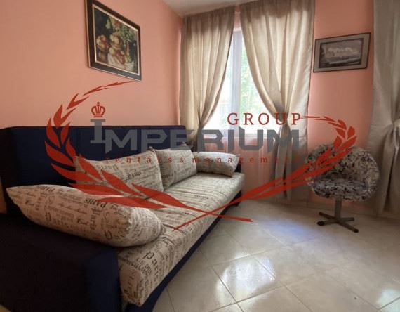 Дава се под наем Двустаен апартамент в Варна, Спортна зала - 40 кв.м за 408 € - Снимка #1