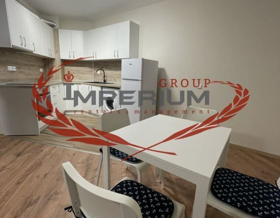 Дава се под наем Двустаен апартамент в Варна, Левски - 70 кв.м за 550 € - Снимка #1