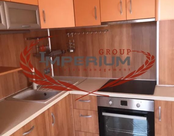 Дава се под наем Тристаен апартамент в Варна, Възраждане 1 - 90 кв.м за 612 € - Снимка #1