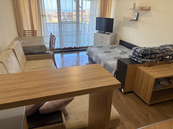 Дава се под наем Едностаен апартамент в Балчик - 50 кв.м за 306 € - Снимка #1