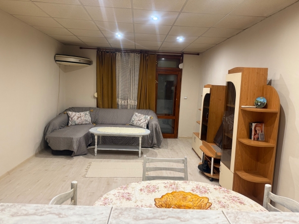 Дава се под наем Тристаен апартамент в Стара Загора, Била - 124 кв.м за 357 € - Снимка #1