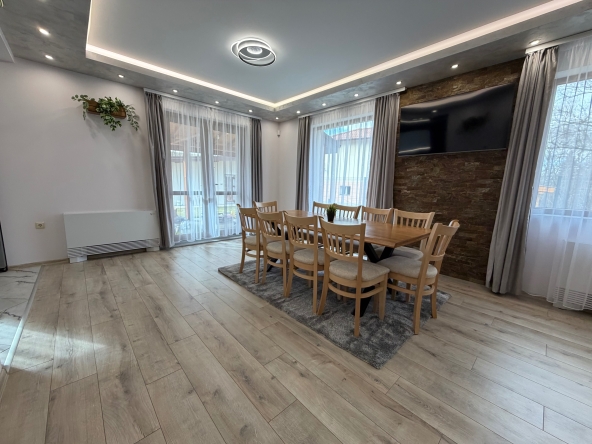 Дава се под наем Къща в с. Драгичево, Област Перник - 204 кв.м за 1895.16 € - Снимка #1