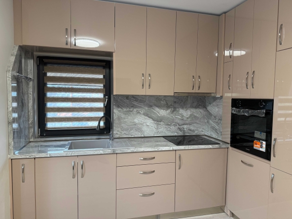 Двустаен апартамент в Търговище, Вароша - 66 кв.м за 711 €/кв.м - Снимка #1