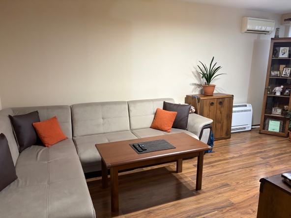 Тристаен апартамент в Казанлък - 84 кв.м за 547 €/кв.м - Снимка #1