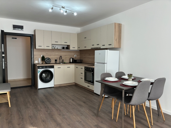 Дава се под наем Двустаен апартамент в Банско - 76 кв.м за 459 € - Снимка #1