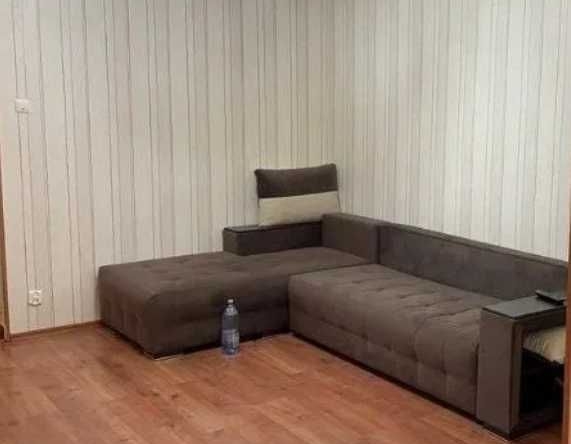 Дава се под наем Едностаен апартамент в Пловдив, Гагарин - 45 кв.м за 173.4 € - Снимка #1