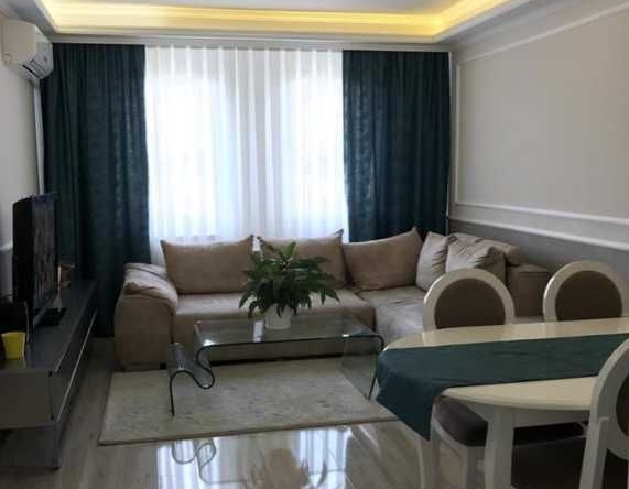 Дава се под наем Двустаен апартамент в Пловдив, Център - 48 кв.м за 153 € - Снимка #1