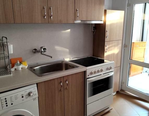Дава се под наем Двустаен апартамент в Пловдив, Кършияка - 40 кв.м за 306 € - Снимка #1