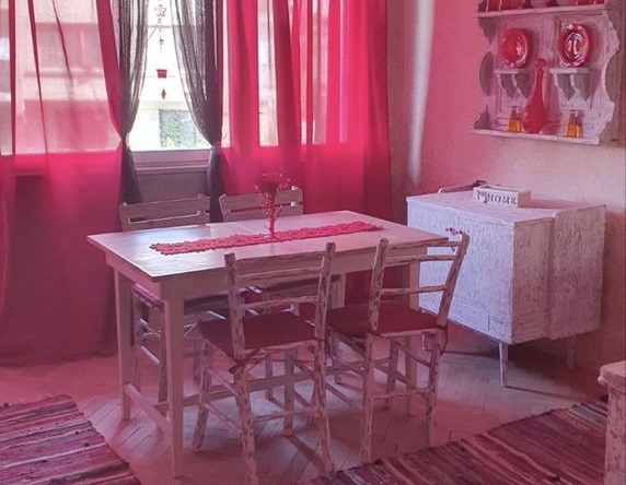 Дава се под наем Тристаен апартамент в Сливница - 90 кв.м за 357 € - Снимка #1