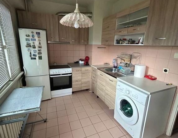 Дава се под наем Двустаен апартамент в София, Красна поляна 3 - 65 кв.м за 490 € - Снимка #1