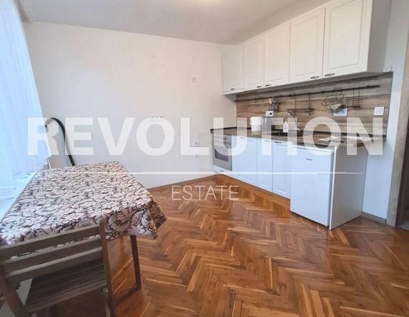 Дава се под наем Двустаен апартамент в Варна, Спортна зала - 50 кв.м за 448.8 € - Снимка #1