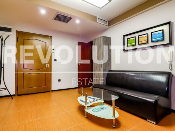 Дава се под наем Офис в Варна, Генералите - 65 кв.м за 400 € - Снимка #1