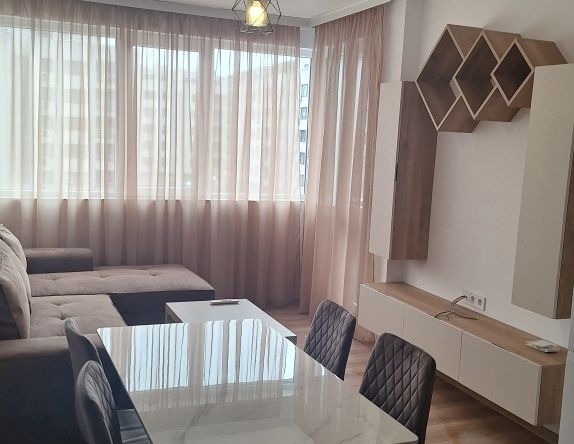 Дава се под наем Двустаен апартамент в Пловдив, Съдийски - 60 кв.м за 408 € - Снимка #1