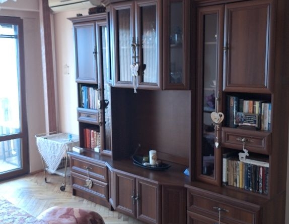 Дава се под наем Двустаен апартамент в Варна, Владислав Варненчик - 42 кв.м за 306 € - Снимка #1