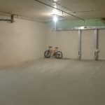 Дава се под наем Гараж / Паркомясто в к.к. Св.Св. Константин и Елена - 15 кв.м за 102 € - Снимка #1